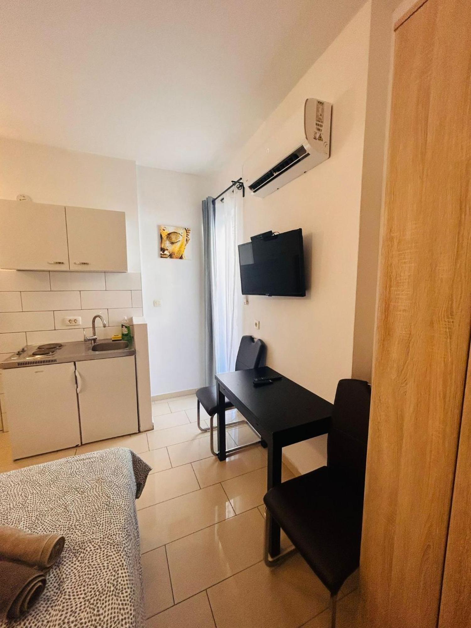 Apartment In The Center Of Pola Esterno foto