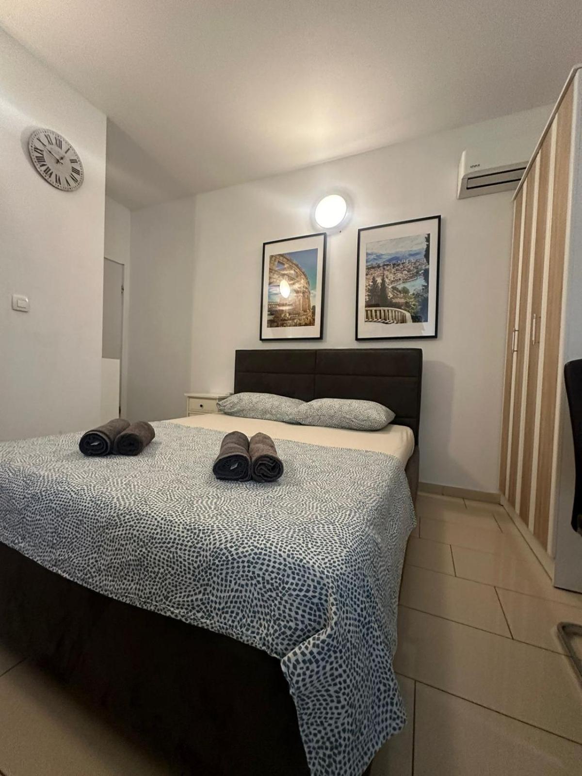 Apartment In The Center Of Pola Esterno foto